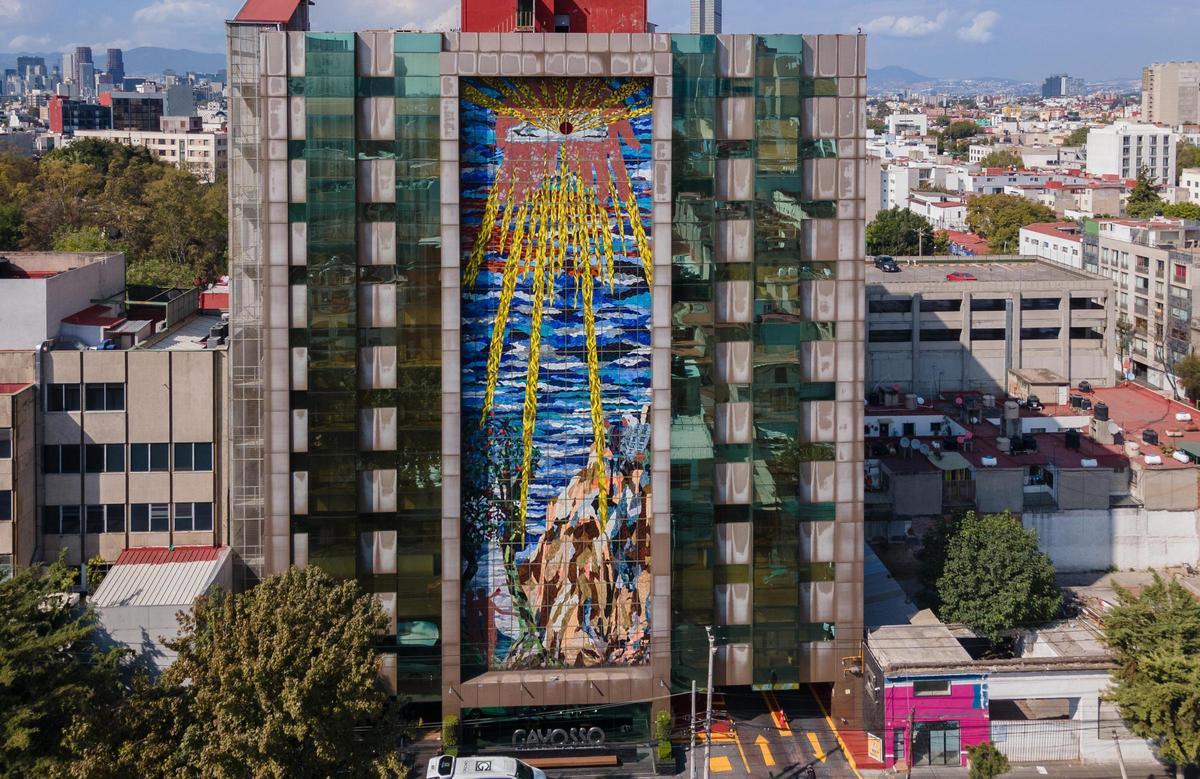 Edificio de capilla y nicho en la agencia Sullivan de Gayosso en Ciudad de México.