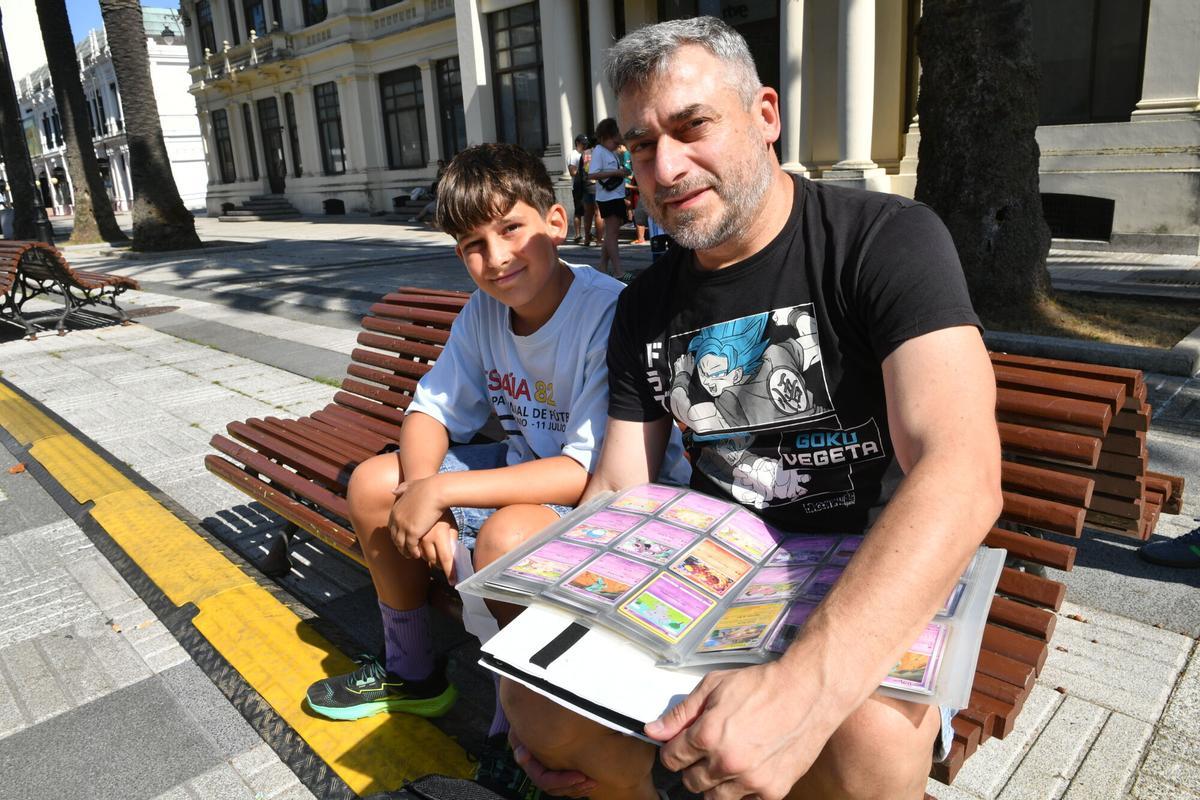 Quedada intercambio de cromos organizado por el Baul de los Recuerdos dentro de Viñetas do Atlantico