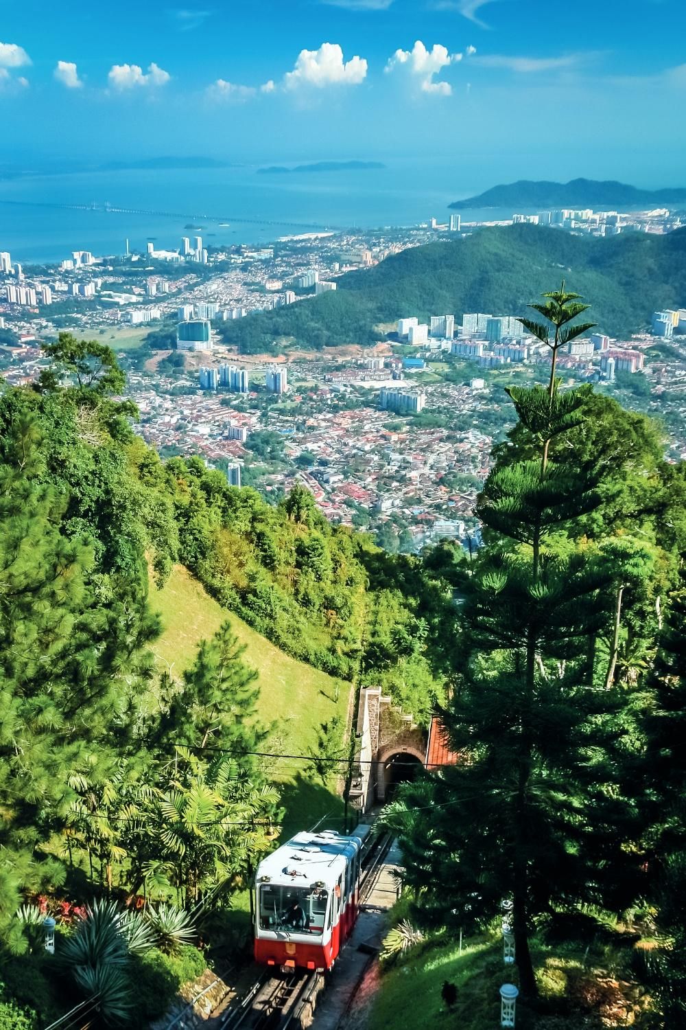 Es uno de los funiculares con las mejores vistas.