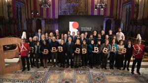 El alcalde Collboni, con los premiados este miércoles en las categorías de cultura de los Premis Ciutat de Barcelona.