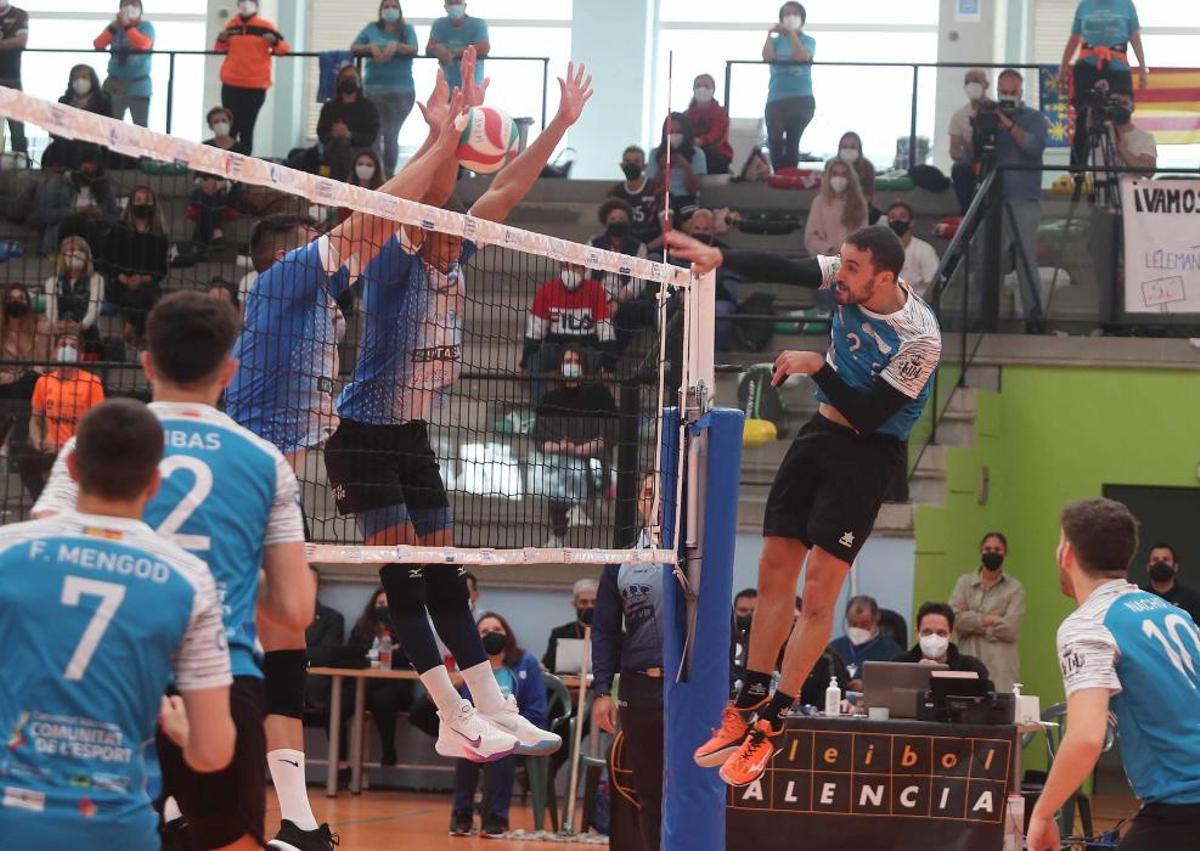 Final Superliga 2 Léleman Valencia - San Sadurniño