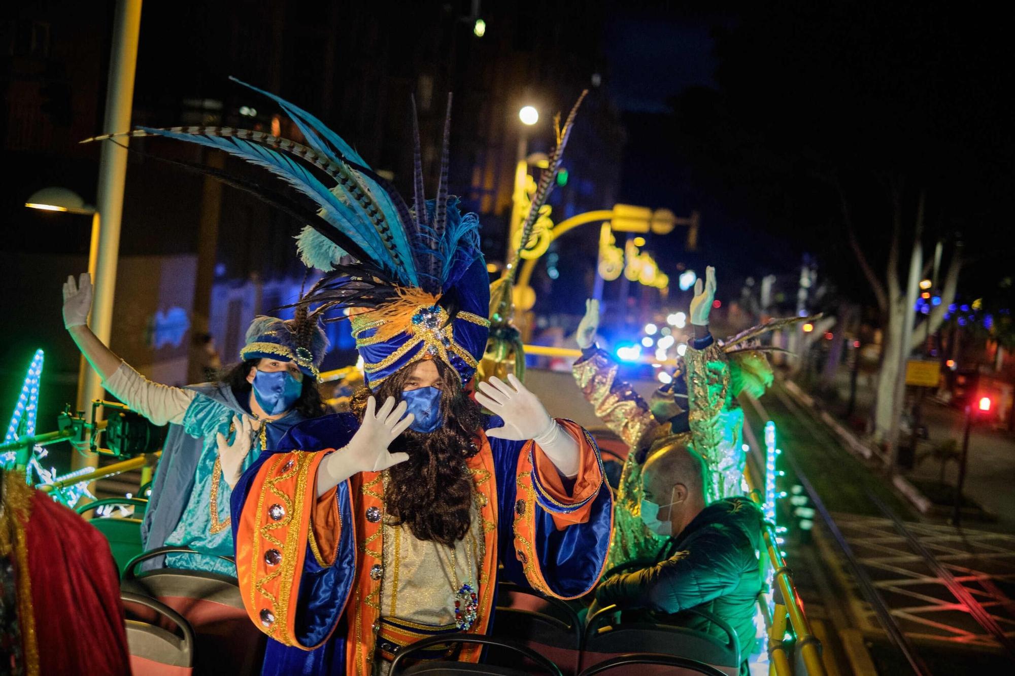 Los Reyes magos recorren Santa Cruz