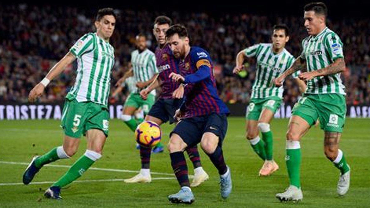 Leo Messi siempre crea pánico en las defensas, especialmente en la del Betis. Así se encarga de demostrarlo su estadística contra el equipo verdiblanco