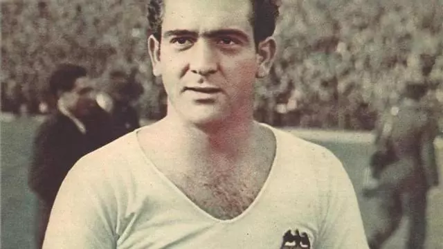 Mundo Suárez, un delantero total para el Valencia CF