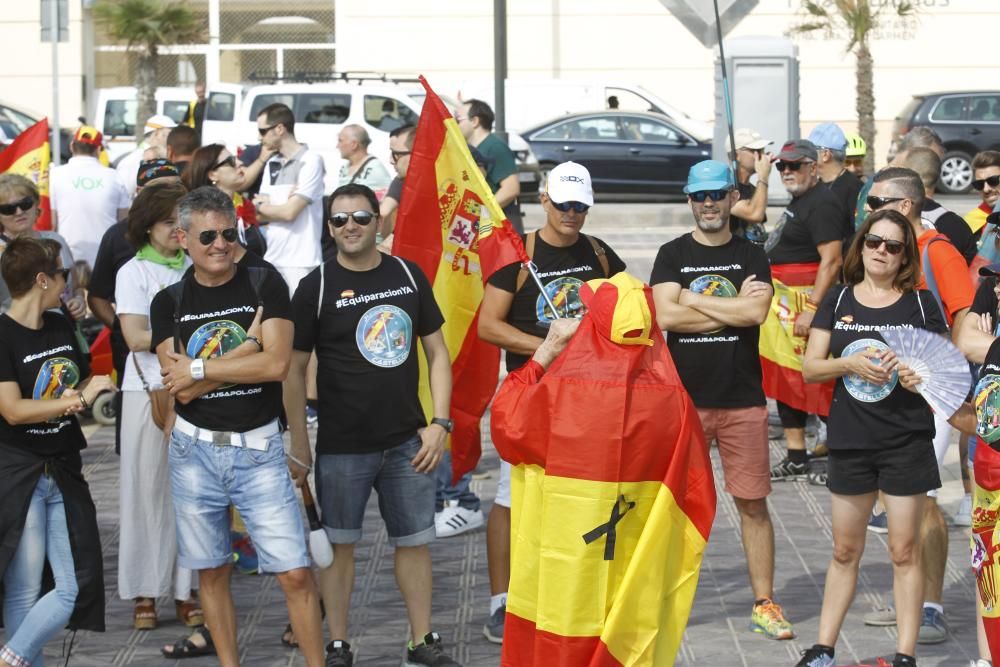 Protesta de Policías y guardias civiles en València