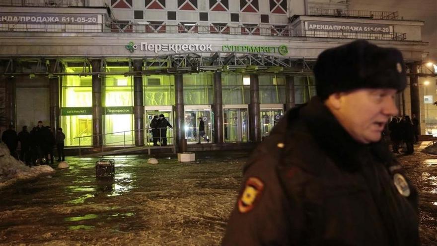 Al menos 4 heridos en una explosión en un supermercado de San Petersburgo