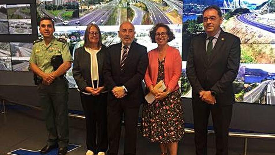 Losada, en el centro, durante la presentación de la Operación Especial de Tráfico 1º de agosto.