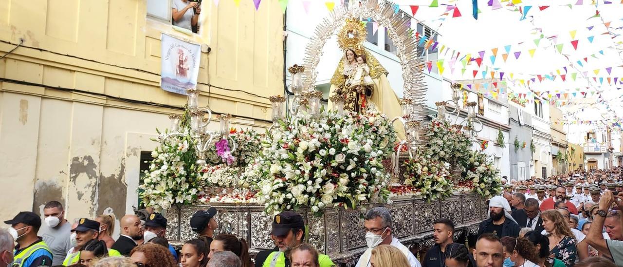 Procesión de La Aurora de la Virgen del Carmen en La Isleta