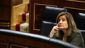 La ministra Báñez durant l’últim ple del Congrés.