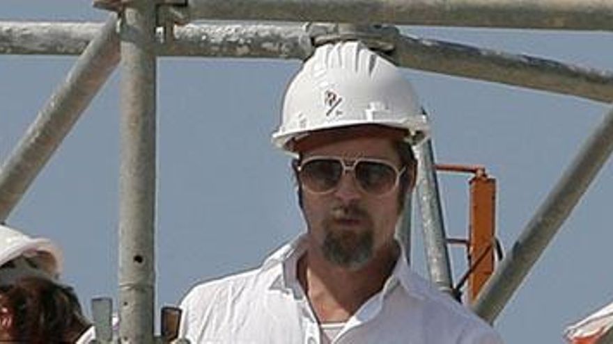 Brad Pitt en su visita a las ofras de Centro Niemeyer de Avilés