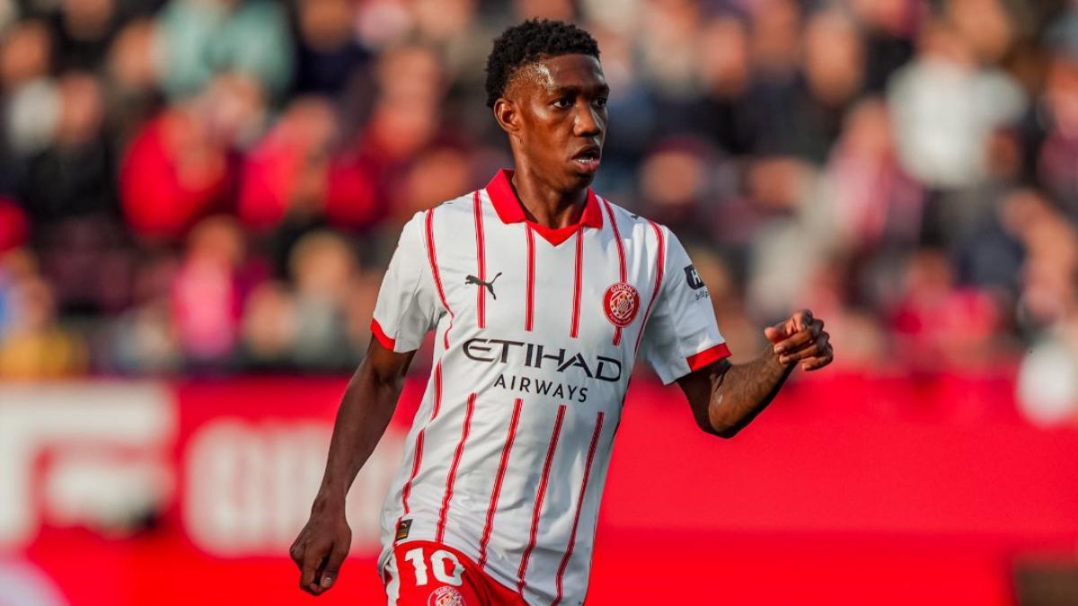 Asprilla, cedido al Galatasaray con opción de compra