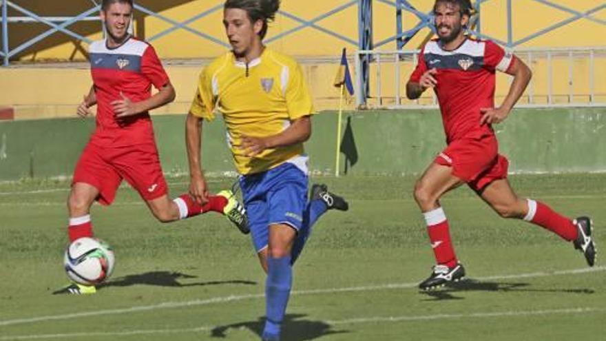 El Orihuela no pudo pasar del empate en Paterna.