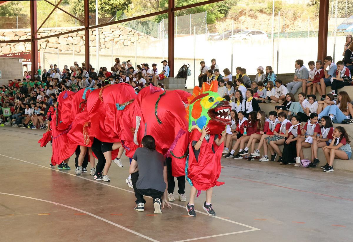 Imatges de la primera Trobada d'imatgeria escolar de l'Eix el Cardener Imatges de la primera Trobada d'imatgeria escolar de l'Eix el Cardener