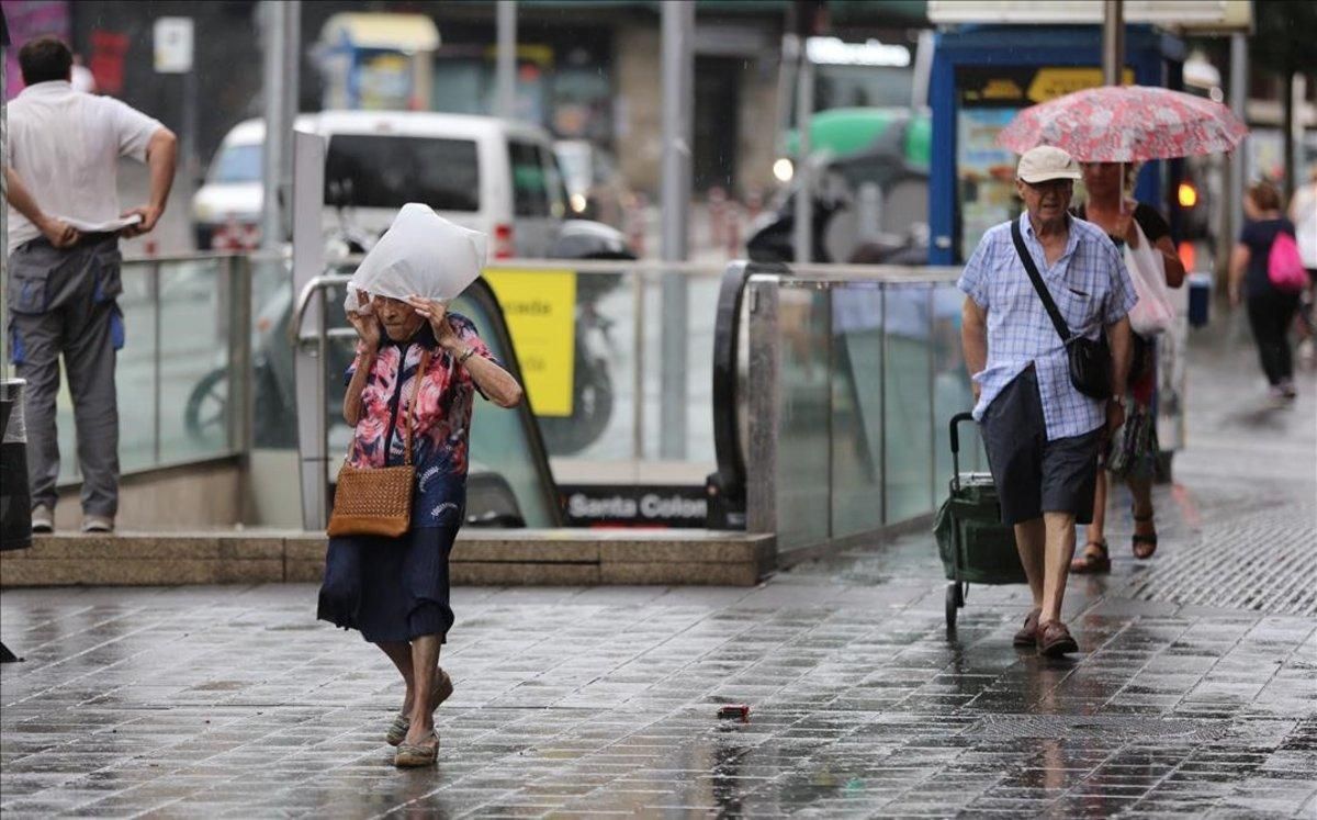 zentauroepp48988909 sta coloma de gramenet 8 7 2019   lluvia    foto danny camin190708105034