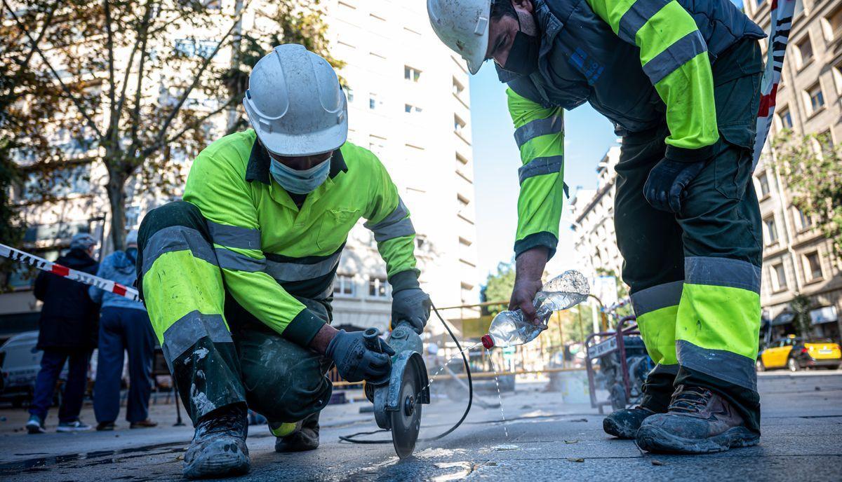 Obreros de la construcción en Barcelona. Obreros de la construcción en Barcelona.