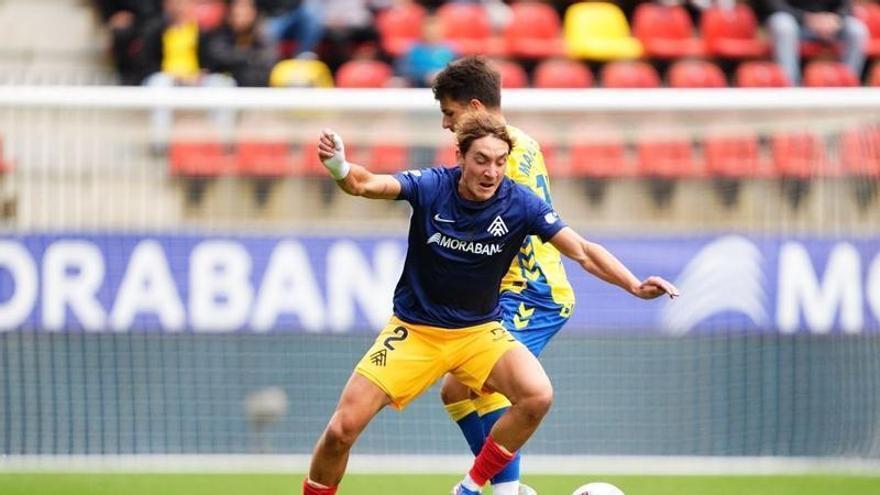 Álex Petxarroman, de vuelta por Riazor con el Andorra para medirse al Deportivo