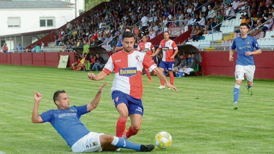 Jorge Sáez mostró buenas maneras en su debut con la arlequinada y está llamado a ser uno de los importantes esta temporada. // Noé Parga