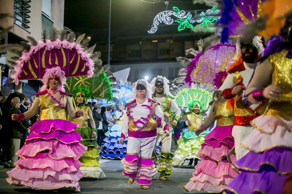 Búscate en las fotos del Carnaval en Benidorm