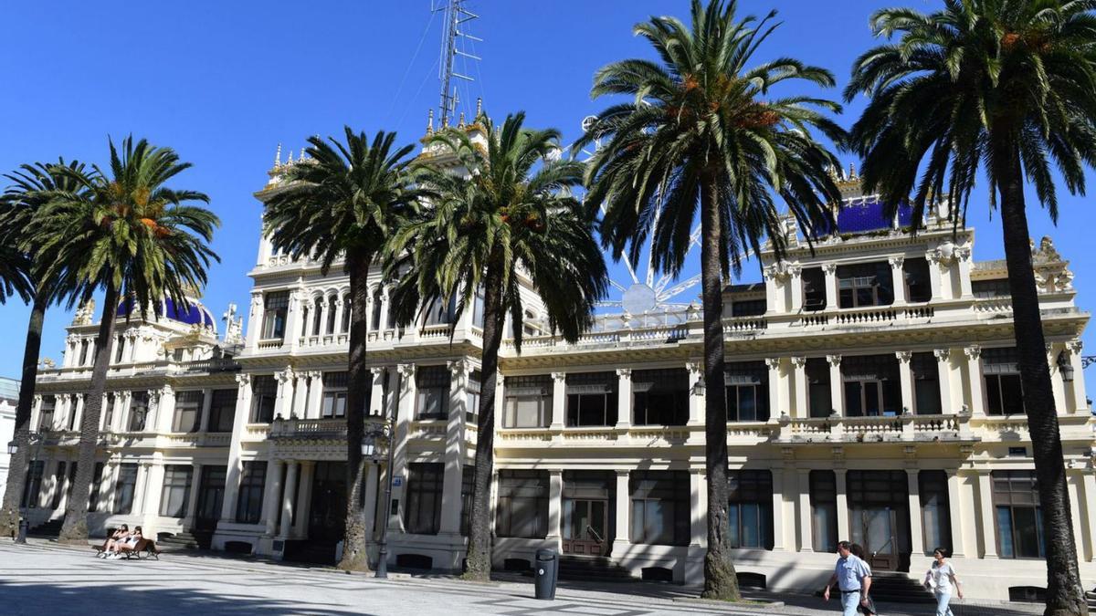 Fachada principal de La Terraza de Méndez Núñez, propuesta como sede de la agencia de la IA.  | // VÍCTOR ECHAVE