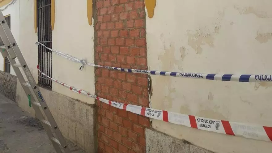 Barrio de San Agustín: una vecina sorprende a un ladrón y arde una casa okupa en la misma tarde