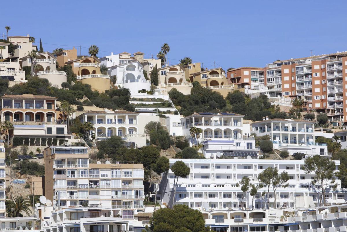Auch in Santa Ponça will der Meerblick bezahlt werden. Mittlerweile ist er teurer als noch vor einigen Jahren.   | FOTO: BENDGENS
