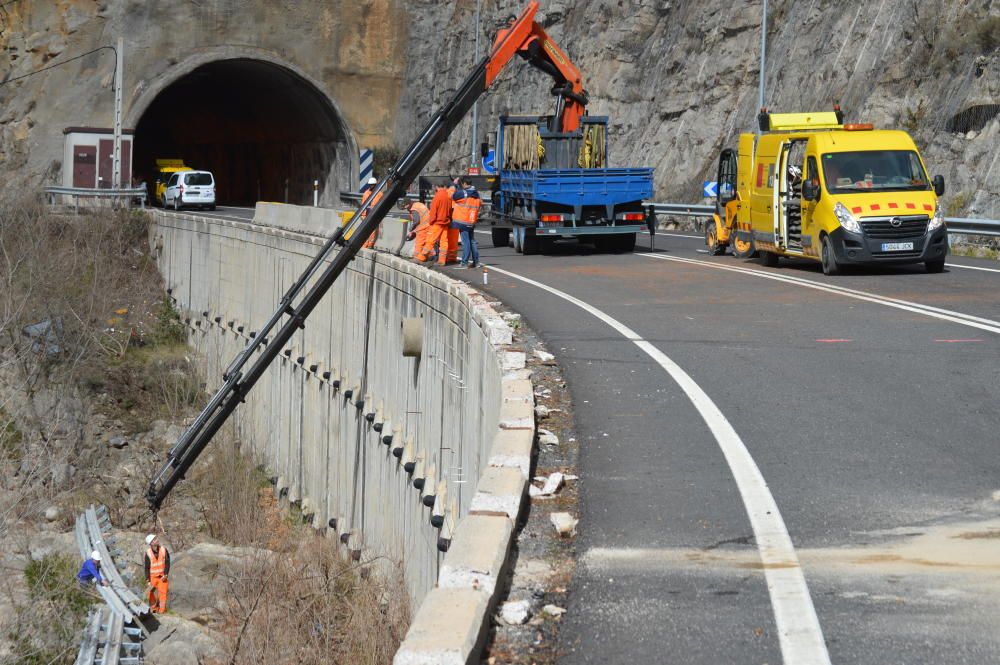 Accident de camió a la C-16