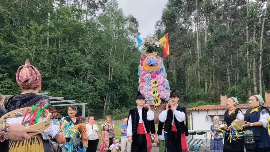 VÍDEO: El ramu de Riegu sale en San Pedro