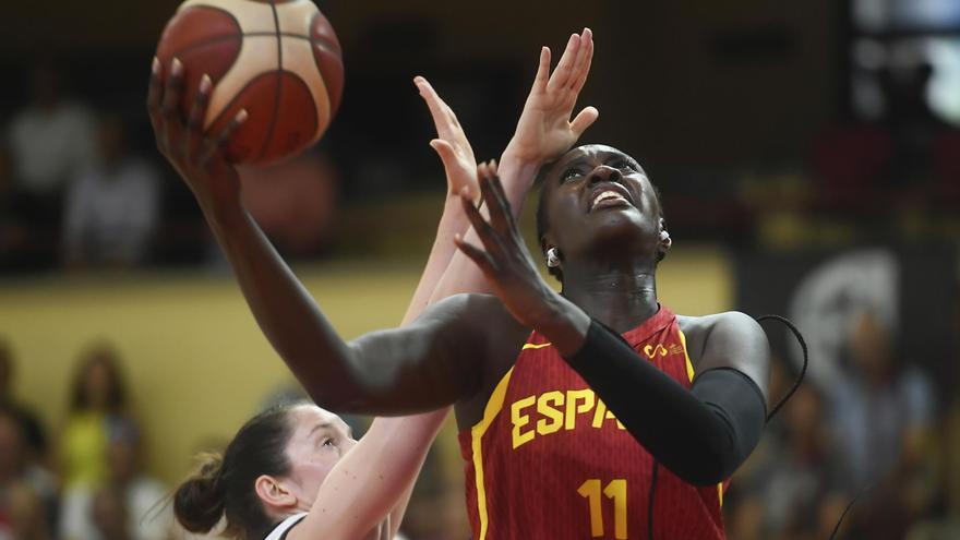 Awa Fam: &quot;Competir tan joven en un Eurobasket es algo que ilusiona&quot;