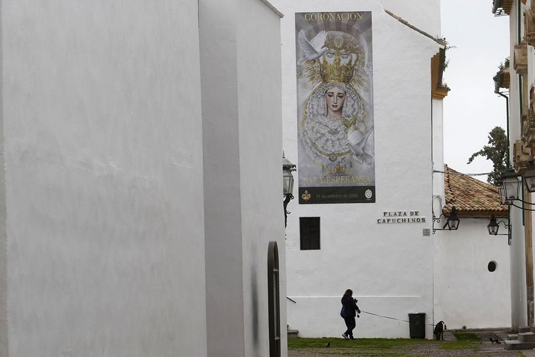 Coronavirus: el silencio en la plaza de Capuchinos un viernes de Dolores