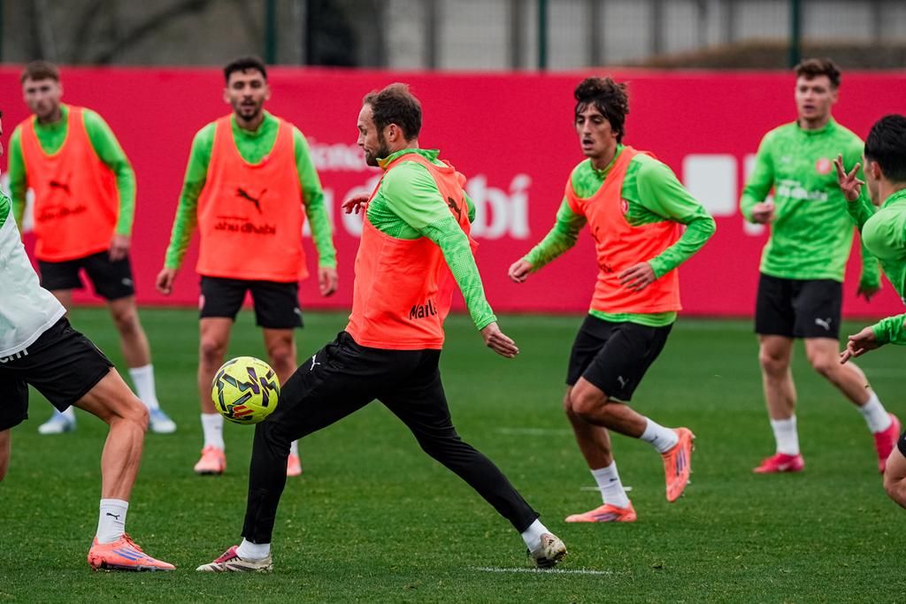 The images of Girona's return to training