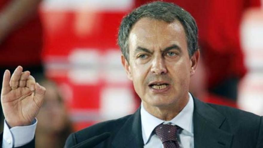 Zapatero: &quot;Miente como un bellaco quien diga que el PSOE ha hecho recortes&quot;