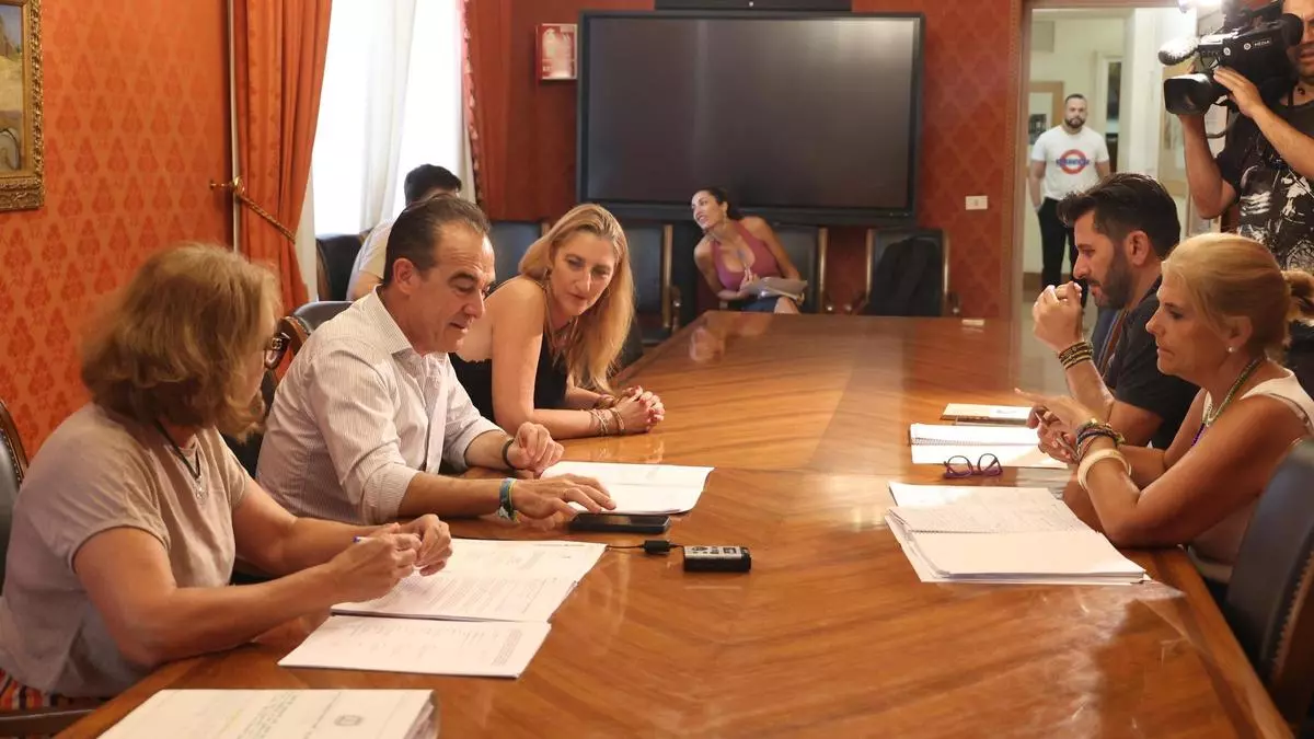El gobierno de Barcala y Vox cierran la comisión de Les Naus en el Ayuntamiento de Alicante tras solo cuatro comparecencias de las cuarenta previstas