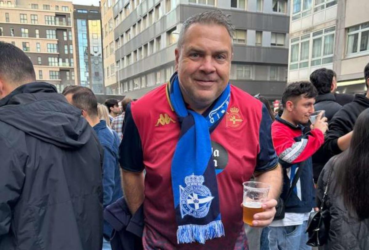 Bill, durante la previa del Dépor-Cultural.