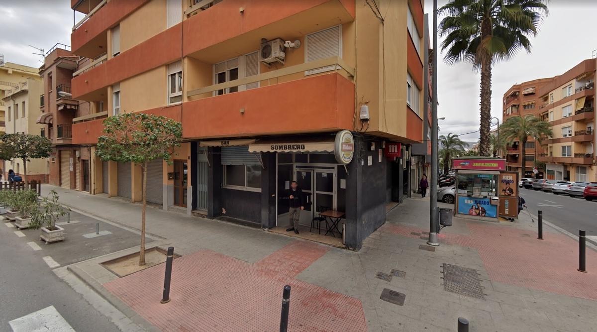 El Bar El Sombrero, en la Avenida Francisco Cerdá de Ontinyent.