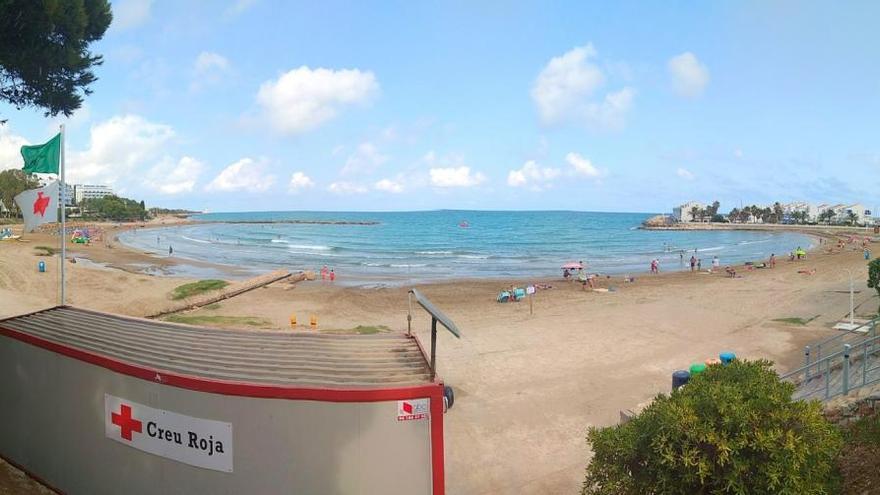 La Costa Azahar pierde una bandera azul pero afianza servicios y senderos de playa