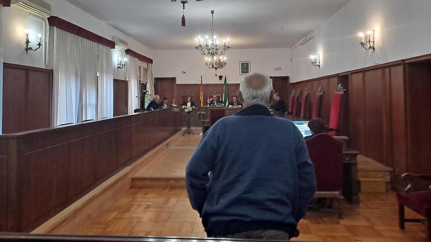 Un acuerdo rebaja la pena de prisión a un octogenario acusado de agresión sexual a su asistenta en Badajoz