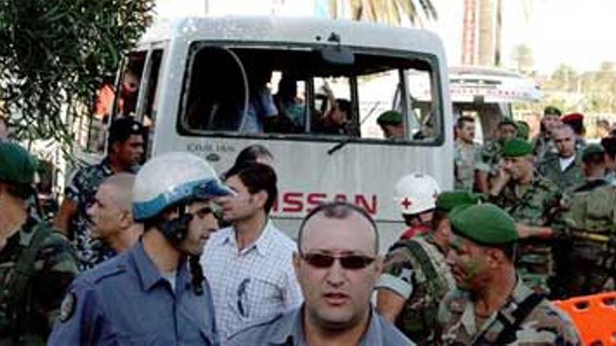 Cinco muertos y 17 heridos al estallar un coche-bomba en el Líbano