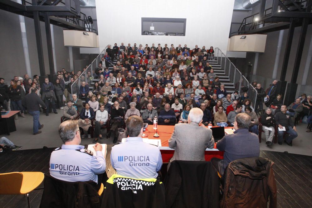 Reunió sobre seguretat al barri de Sant Narcís de Girona