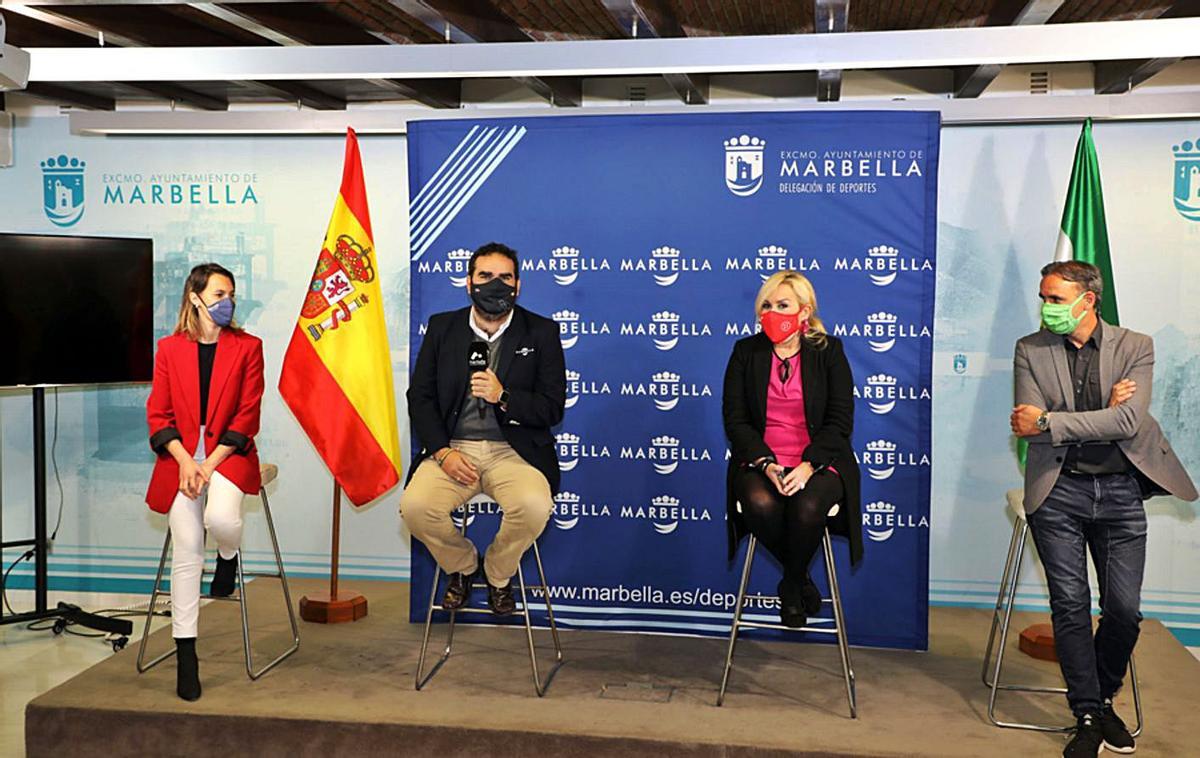 Imagen de la presentación de la concentración de la selección femenina en Marbella. | LA OPINIÓN