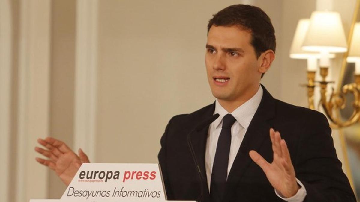 El líder de Ciudadanos, Albert Rivera, durante el desayuno informativo en el que ha participado este martes en Madrid.