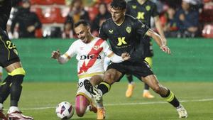 Resumen, goles y highlights del Rayo Vallecano 0 - 1 Almería de la jornada 34 de LaLiga EA Sports