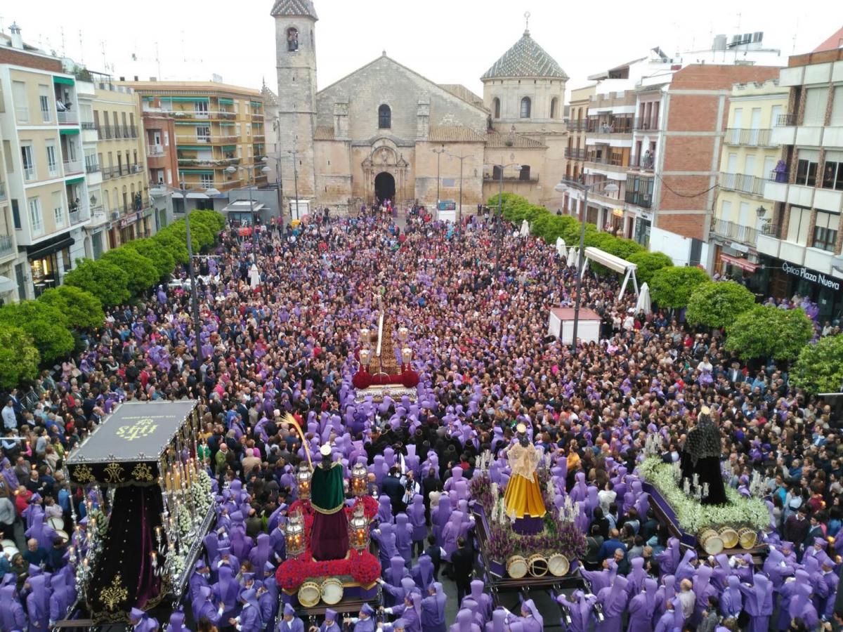 FOTOGALERÍA / Las jornada de Viernes Santo y Sábado de Gloria en la provincia