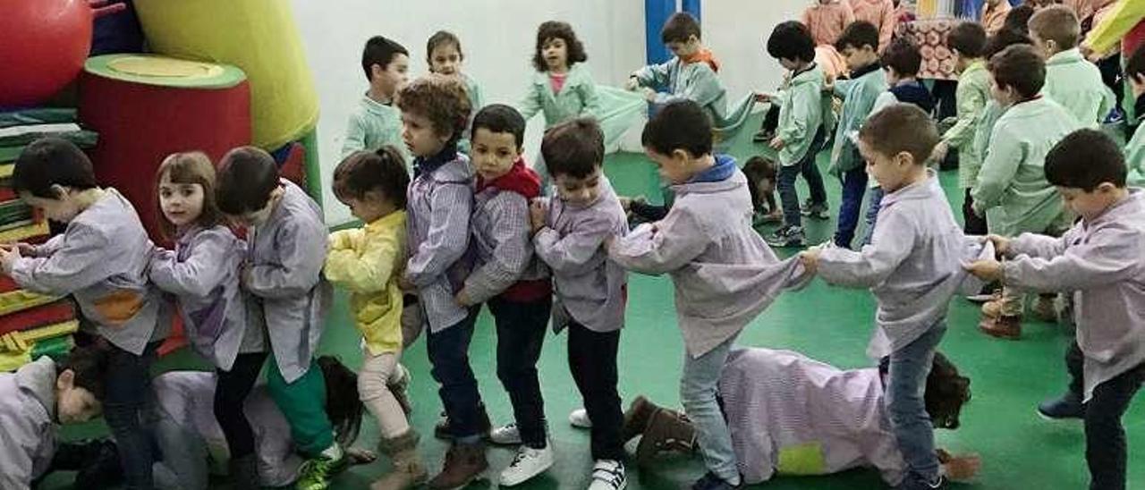 Los niños disfrutaron y aprendieron con las actividades. // FdV