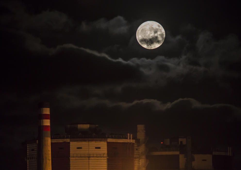 La luna llena  desde en Asturias