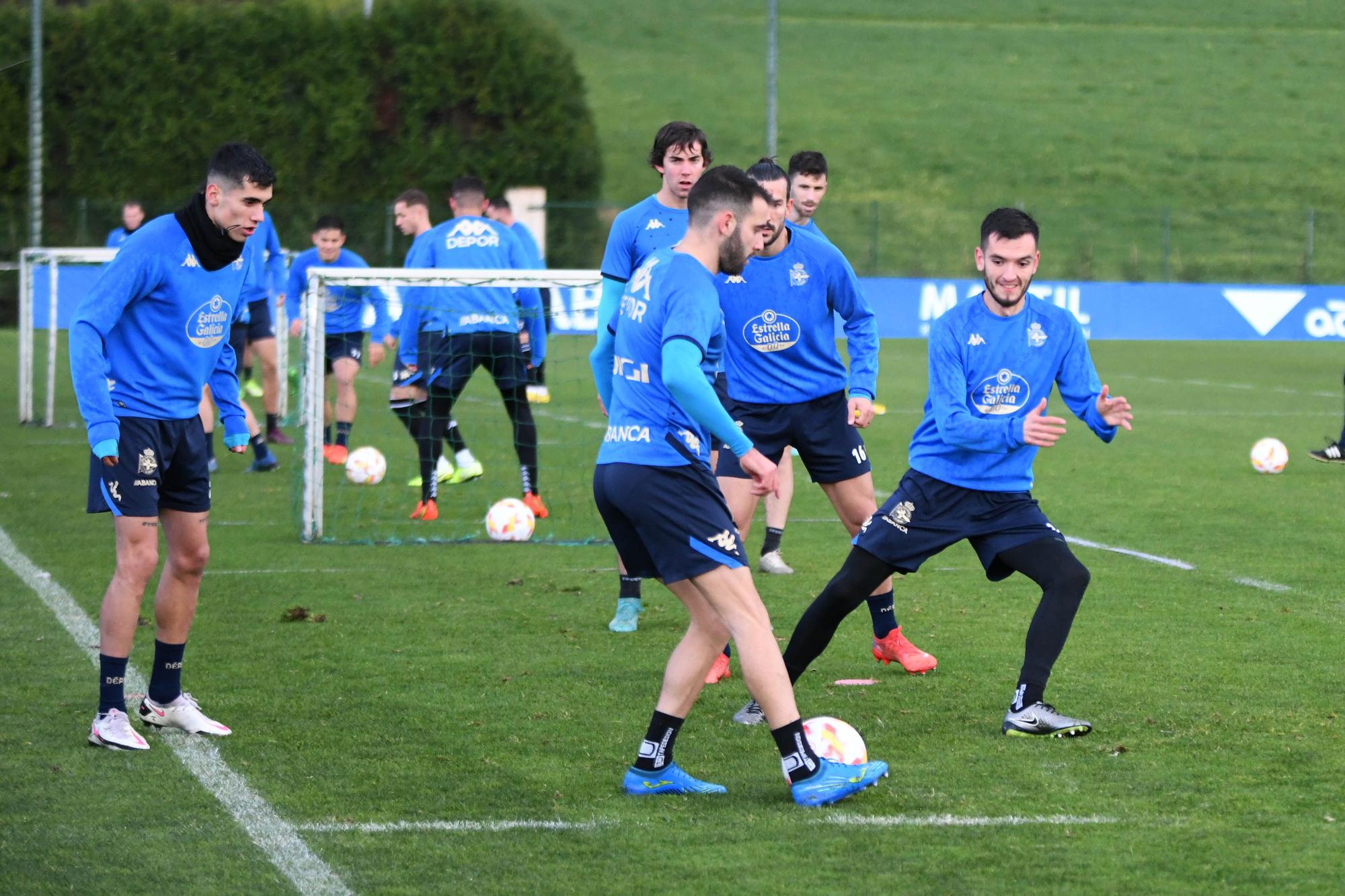 El Dépor entrena para recibir al Rayo Majadahonda