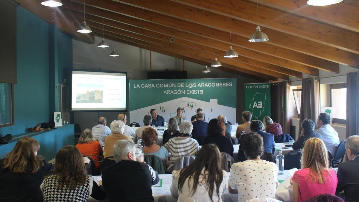 Primera Asamblea General de Aragón Existe, celebrada en Murillo de Gállego.