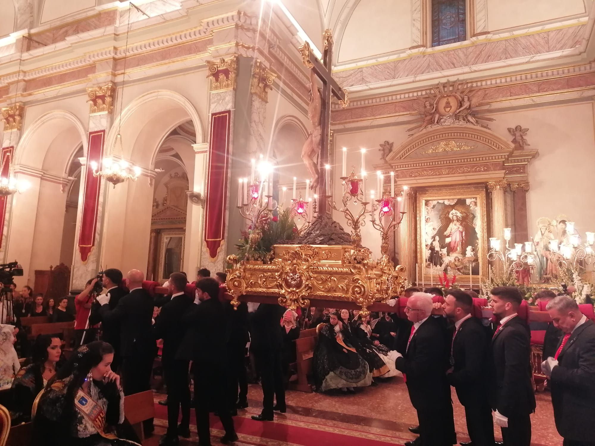 Actos religiosos del día del Santísimo Cristo en la Vall d'Uixó