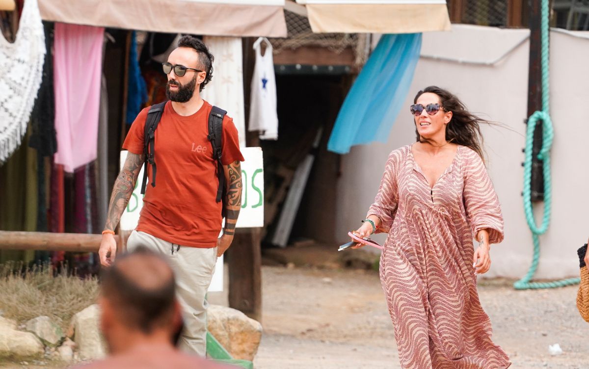 Malú y 'El Turco' en Ibiza