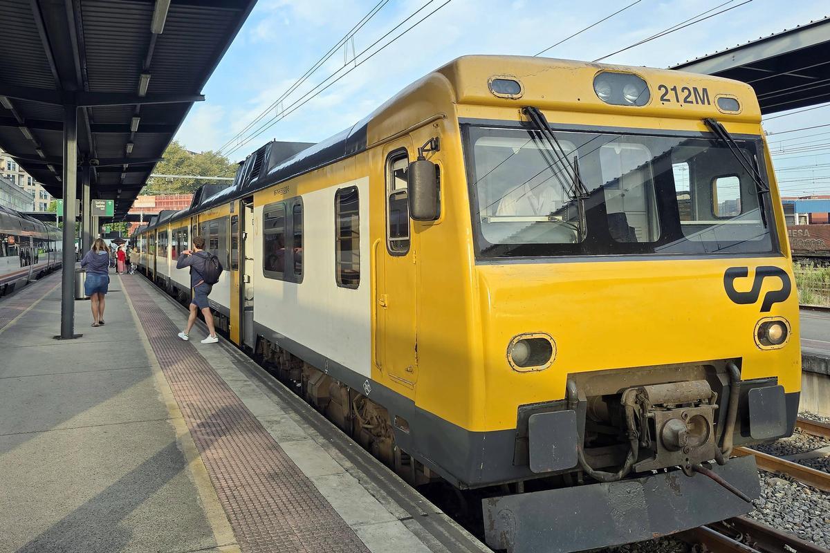 El tren Celta que circula entre Galicia y Portugal