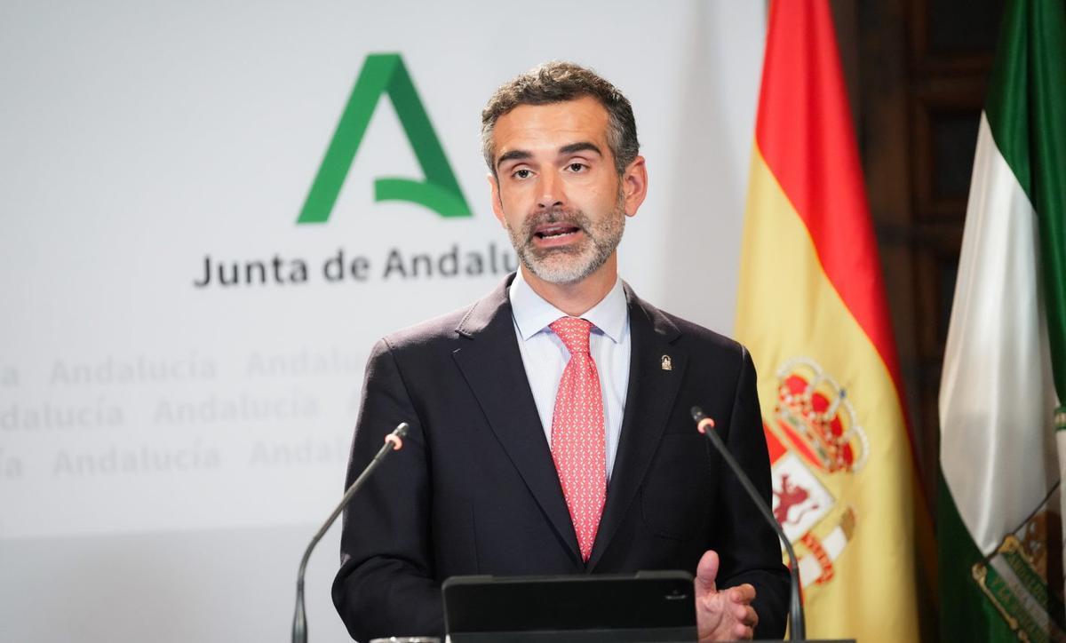 El consejero de Agricultura, Pesca, Agua y Desarrollo Rural, Ramón Fernández-Pacheco.